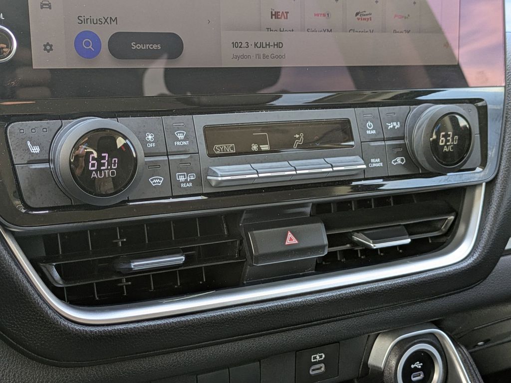 Thumbnail: 2025 Toyota Grand Highlander - 17