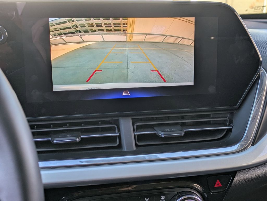 Thumbnail: 2025 Chevrolet Trax - 16