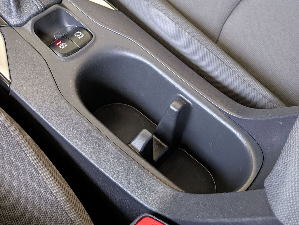 Thumbnail: 2025 Toyota Corolla Cross - 19