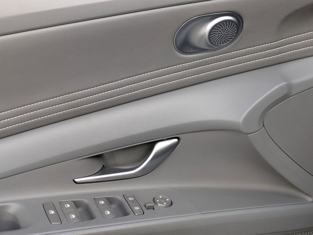 Thumbnail: 2025 Hyundai Elantra - 13