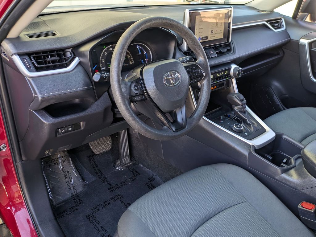 Thumbnail: 2025 Toyota RAV4 - 14