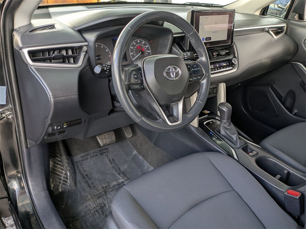 Thumbnail: 2023 Toyota Corolla Cross - 14