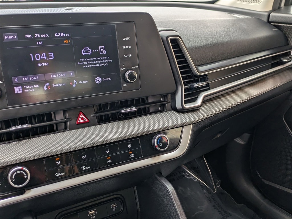 Thumbnail: 2023 Kia Sportage - 15