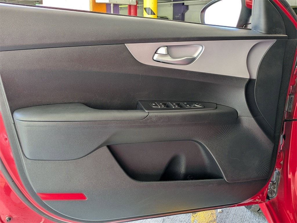 Thumbnail: 2024 Kia Forte - 11