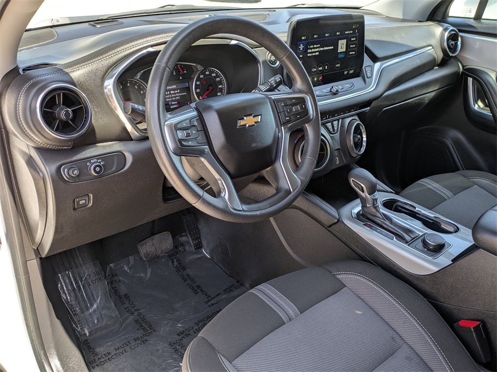 Thumbnail: 2023 Chevrolet Blazer - 14