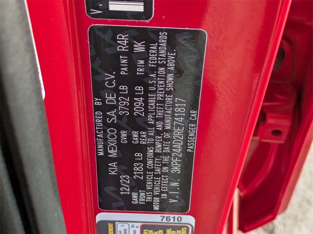 Thumbnail: 2024 Kia Forte - 32