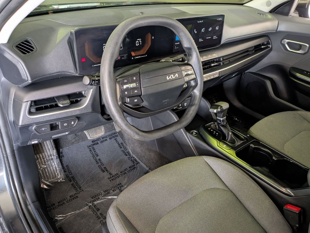 Thumbnail: 2025 Kia K4 - 14