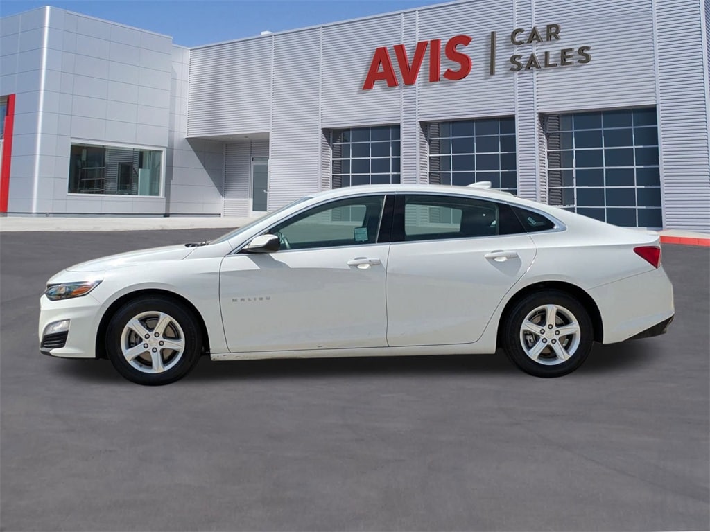 Thumbnail: 2023 Chevrolet Malibu - 10