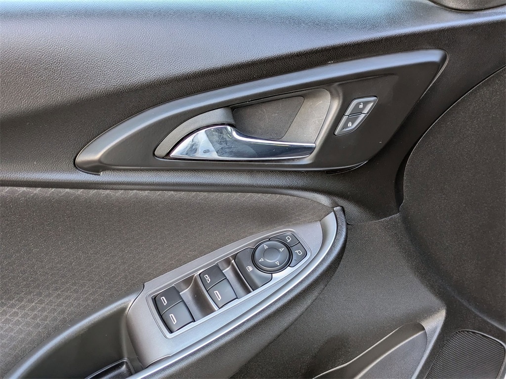 Thumbnail: 2023 Chevrolet Malibu - 13