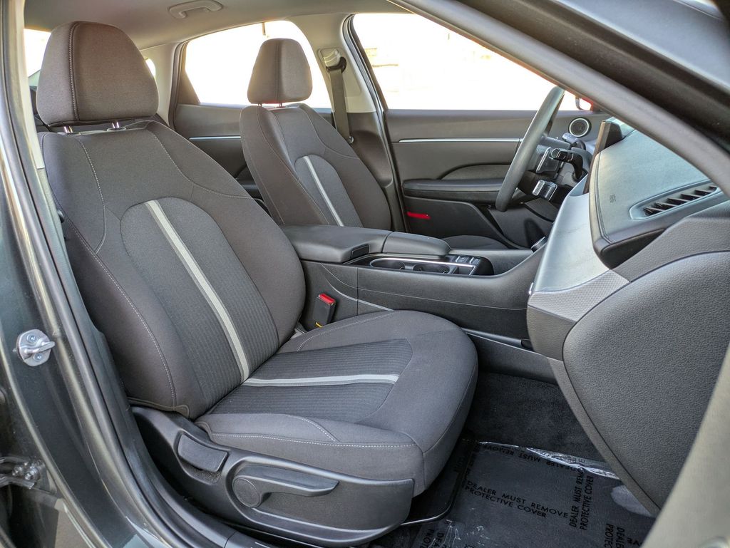 Thumbnail: 2025 Hyundai Sonata - 28