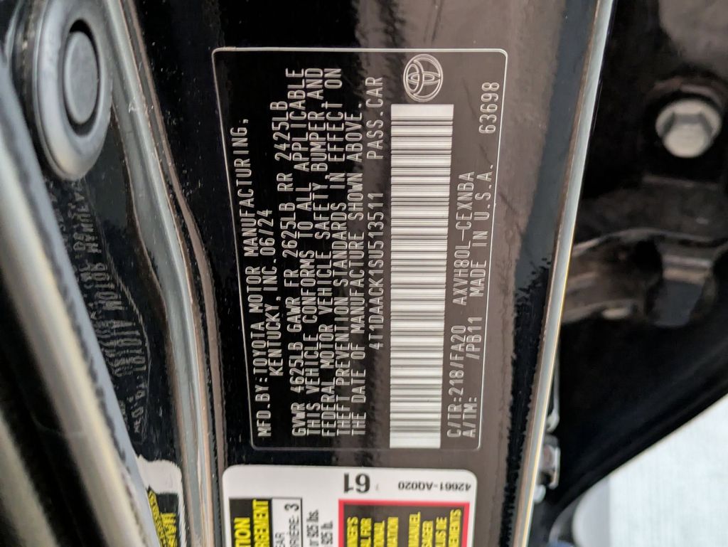 Thumbnail: 2025 Toyota Camry - 32