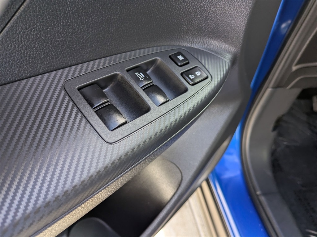 Thumbnail: 2025 Mitsubishi Eclipse Cross - 13