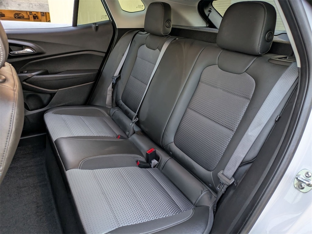 Thumbnail: 2025 Chevrolet Trax - 24