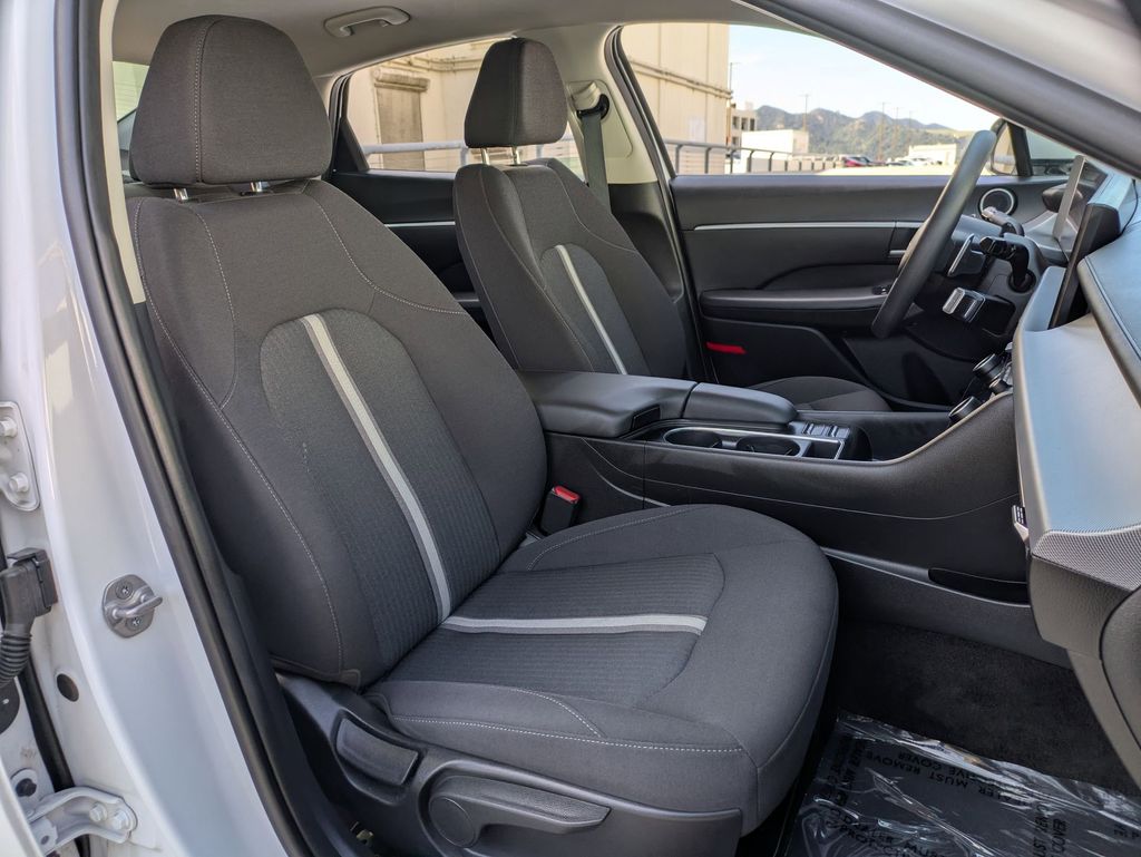 Thumbnail: 2025 Hyundai Sonata - 28