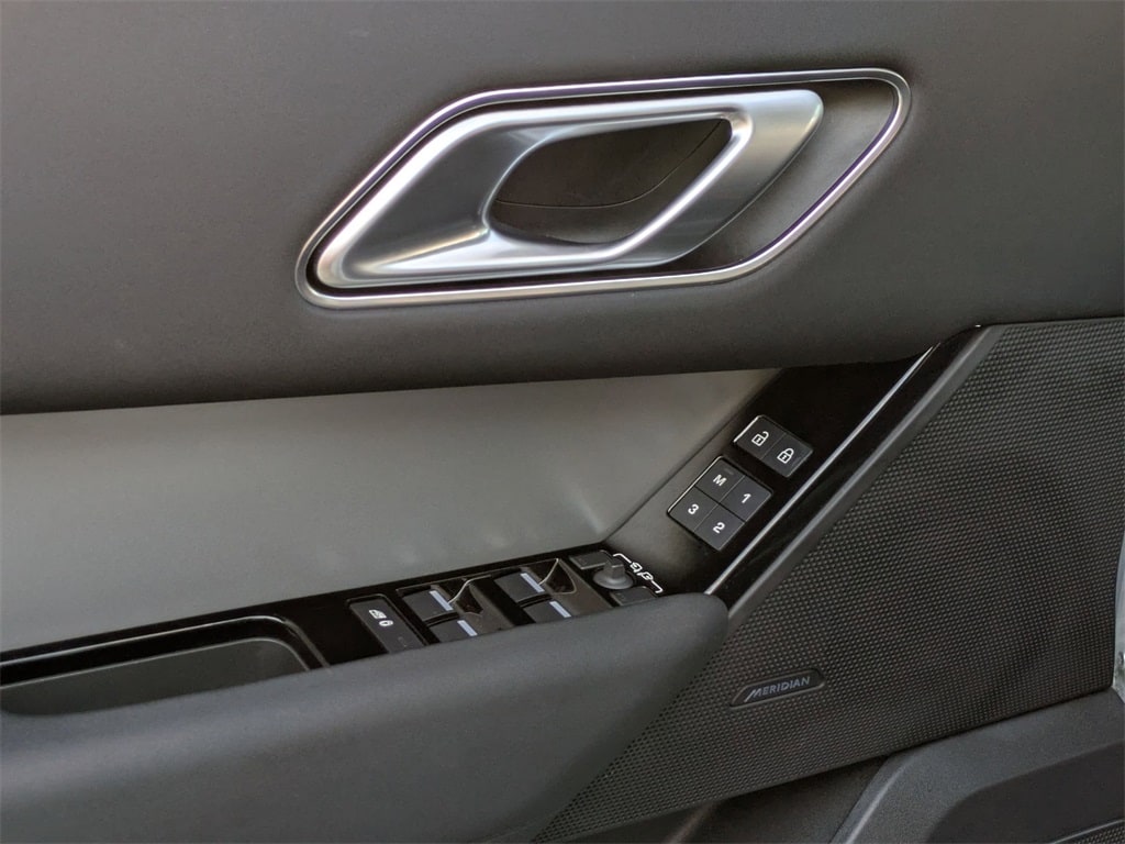 Thumbnail: 2024 Land Rover Range Rover Velar - 13