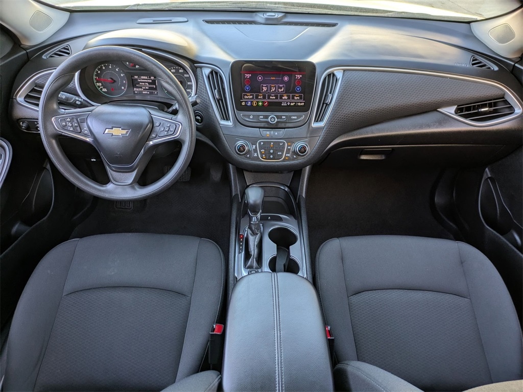 Thumbnail: 2023 Chevrolet Malibu - 25