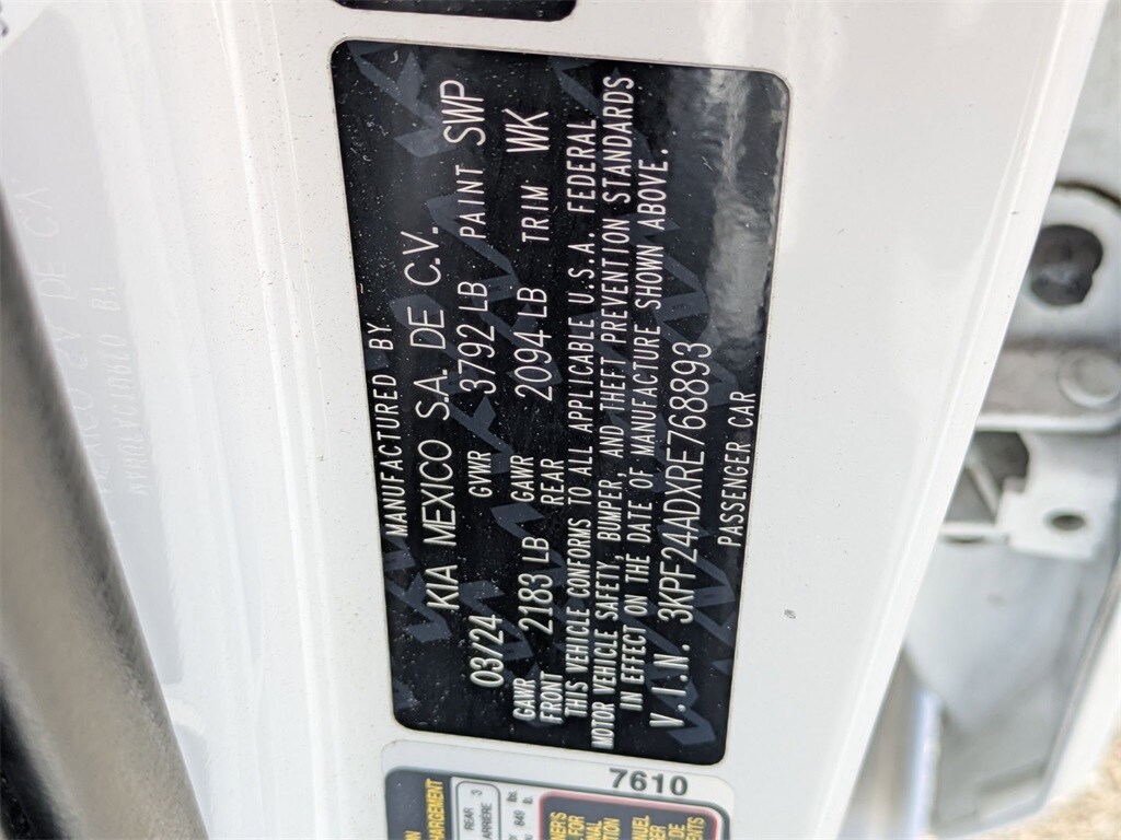 Thumbnail: 2024 Kia Forte - 32