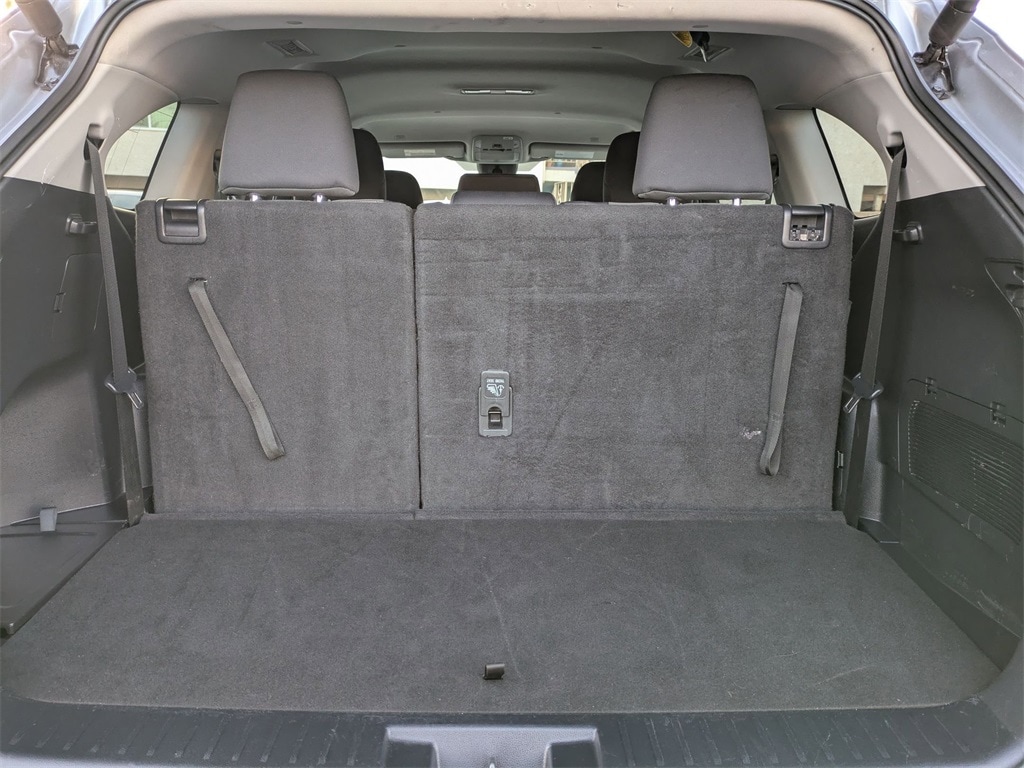 Thumbnail: 2024 Toyota Highlander - 30