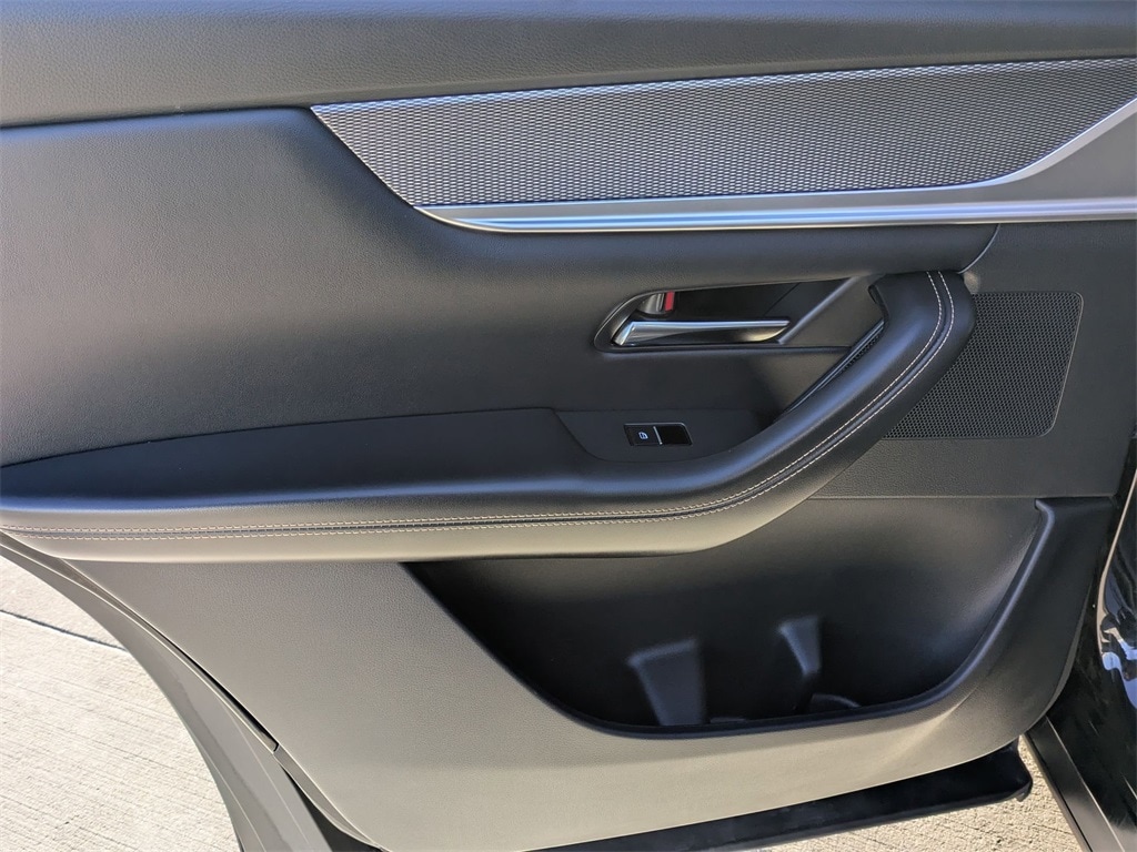 Thumbnail: 2025 Mazda CX-70 - 27