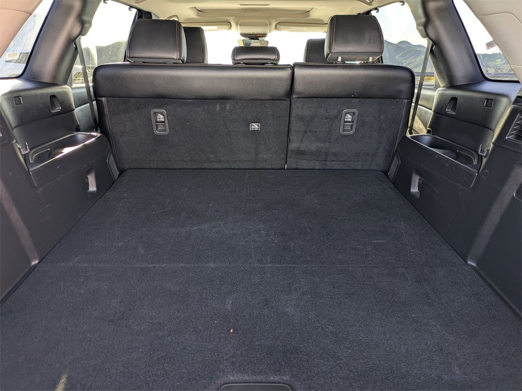 Thumbnail: 2025 Mazda CX-70 - 30