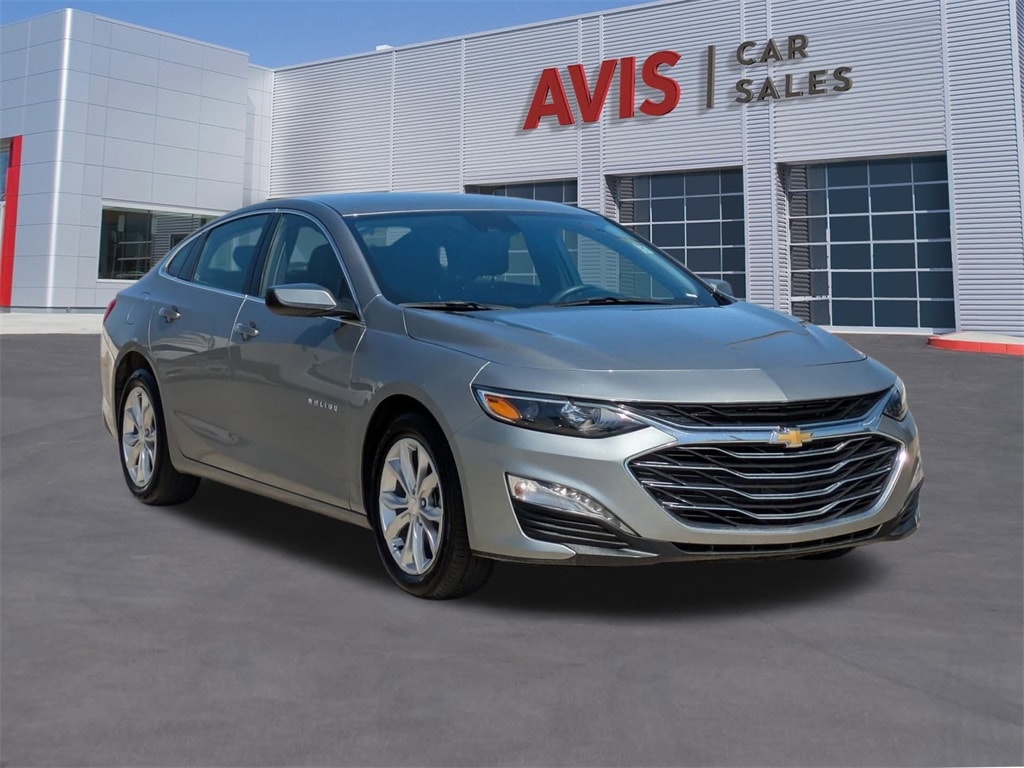 Thumbnail: 2023 Chevrolet Malibu - 3