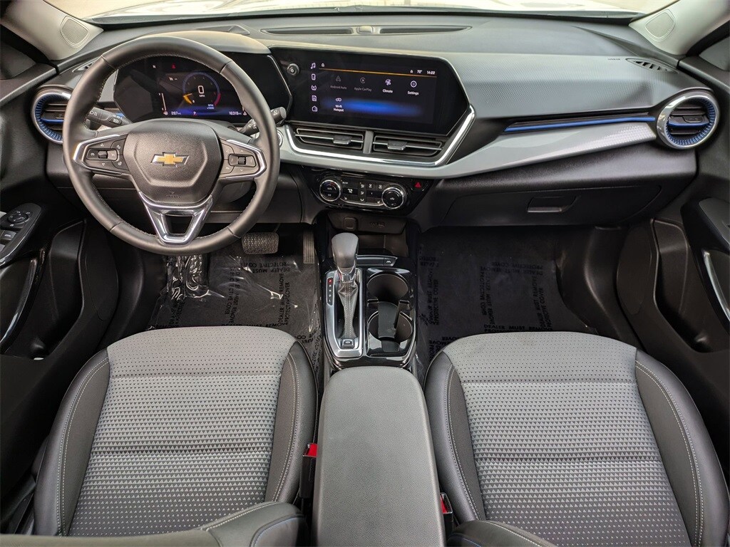 Thumbnail: 2025 Chevrolet Trax - 25