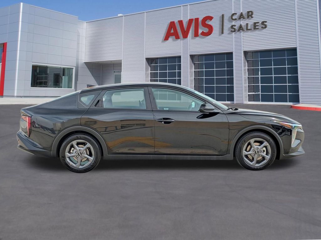 Thumbnail: 2025 Kia K4 - 5