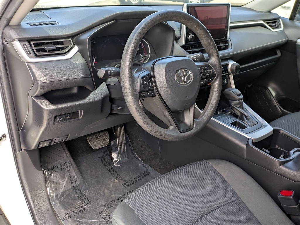 Thumbnail: 2024 Toyota RAV4 - 14