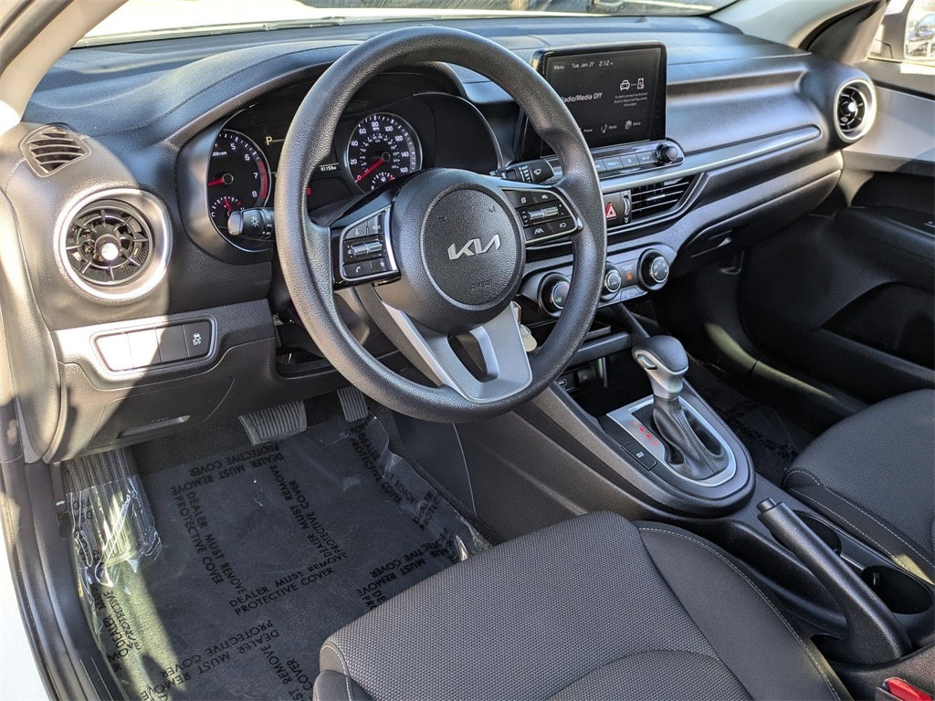 Thumbnail: 2024 Kia Forte - 14