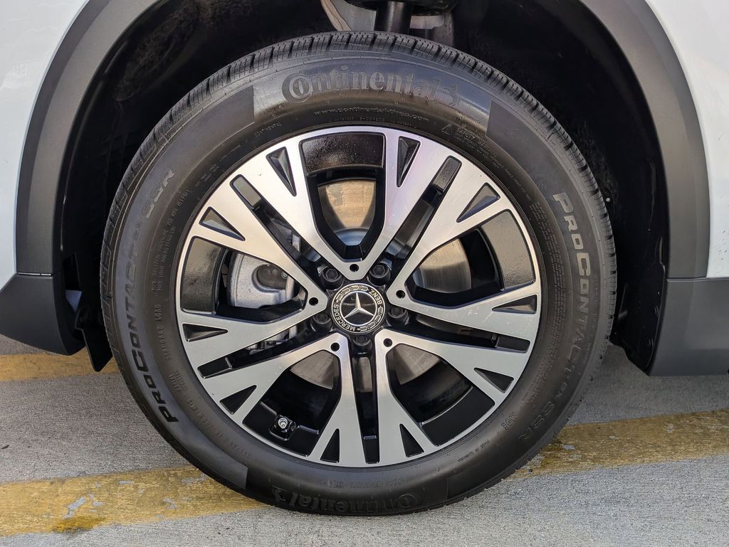 Thumbnail: 2025 Mercedes-Benz GLA - 31