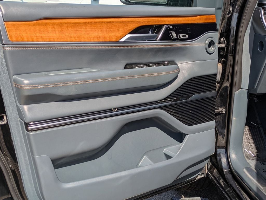 Thumbnail: 2023 Jeep Grand Wagoneer - 11