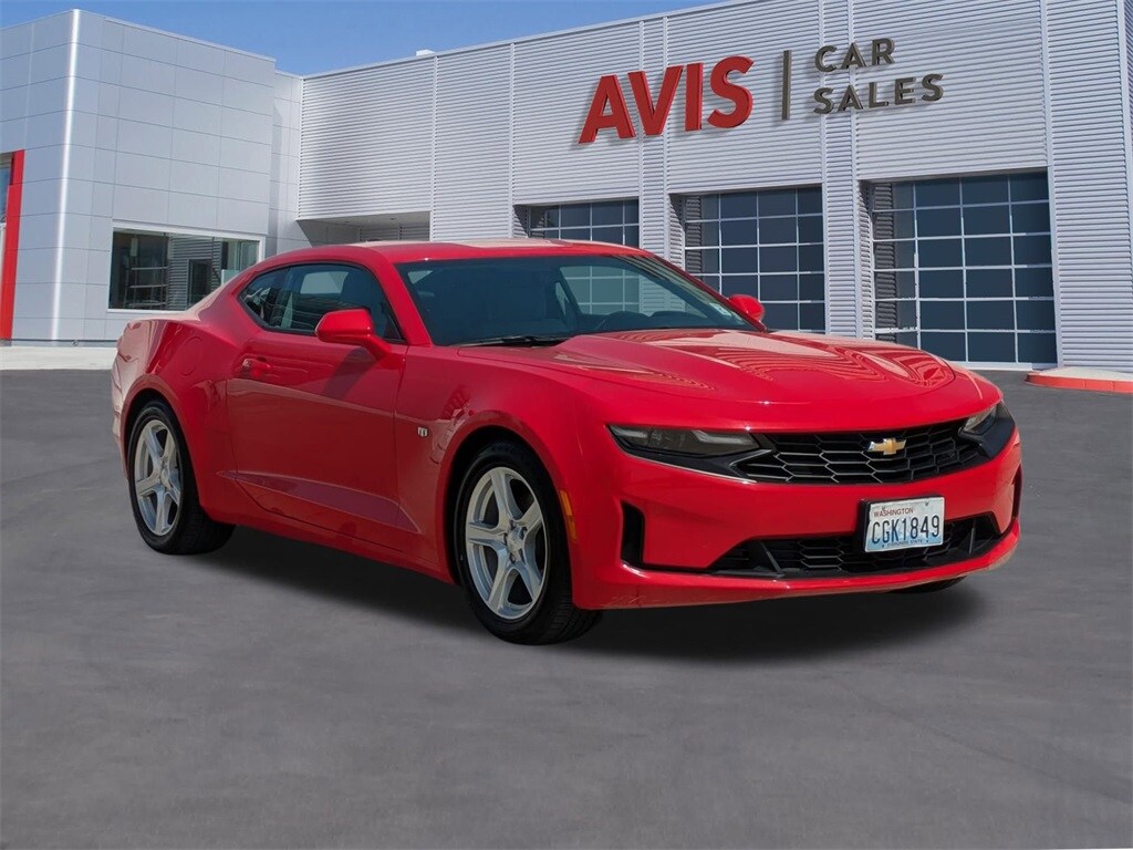 2023 Chevrolet Camaro 1LT photo 3