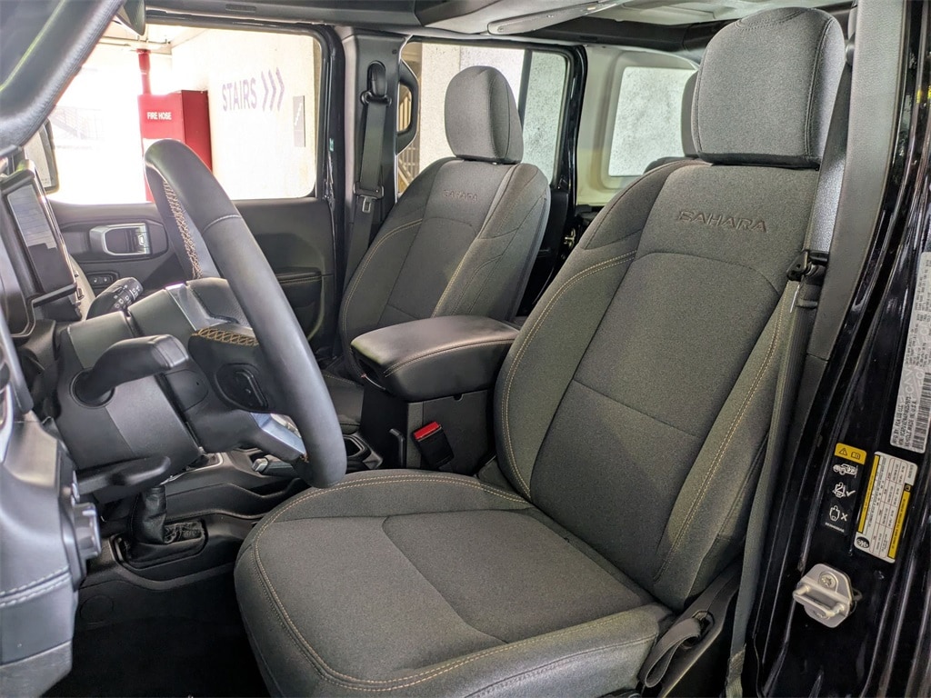 Thumbnail: 2024 Jeep Wrangler - 23