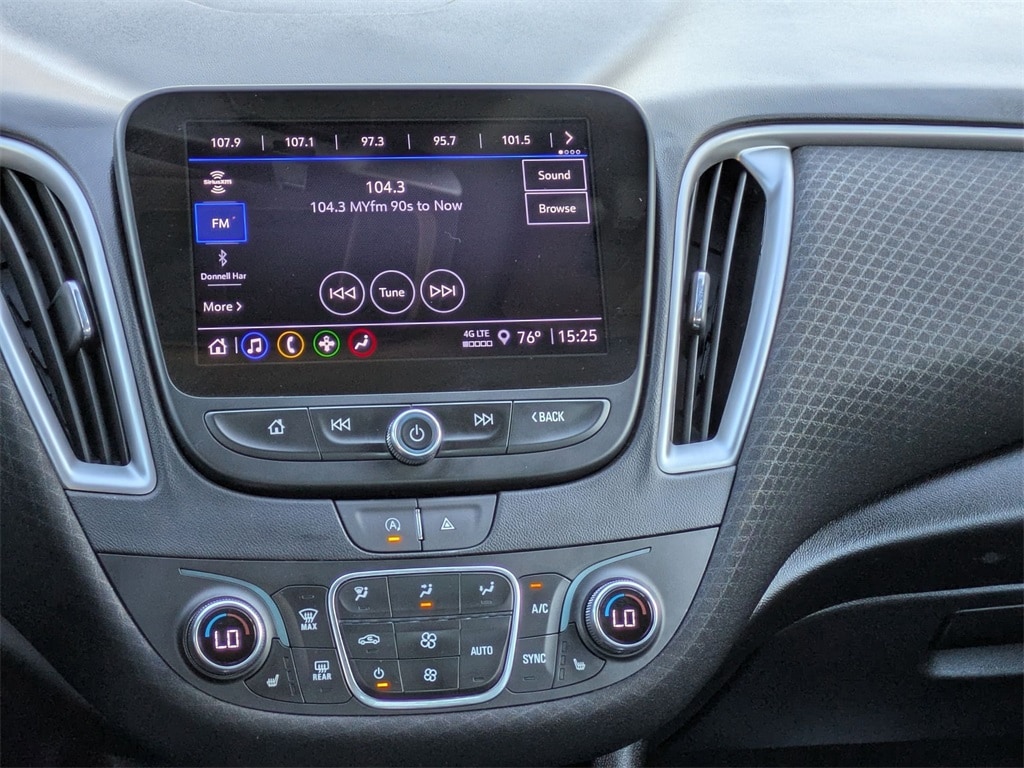 Thumbnail: 2024 Chevrolet Malibu - 19