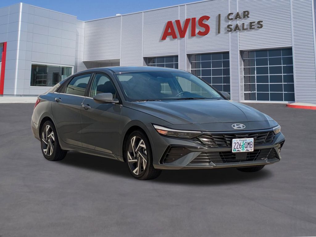 Thumbnail: 2025 Hyundai Elantra - 3