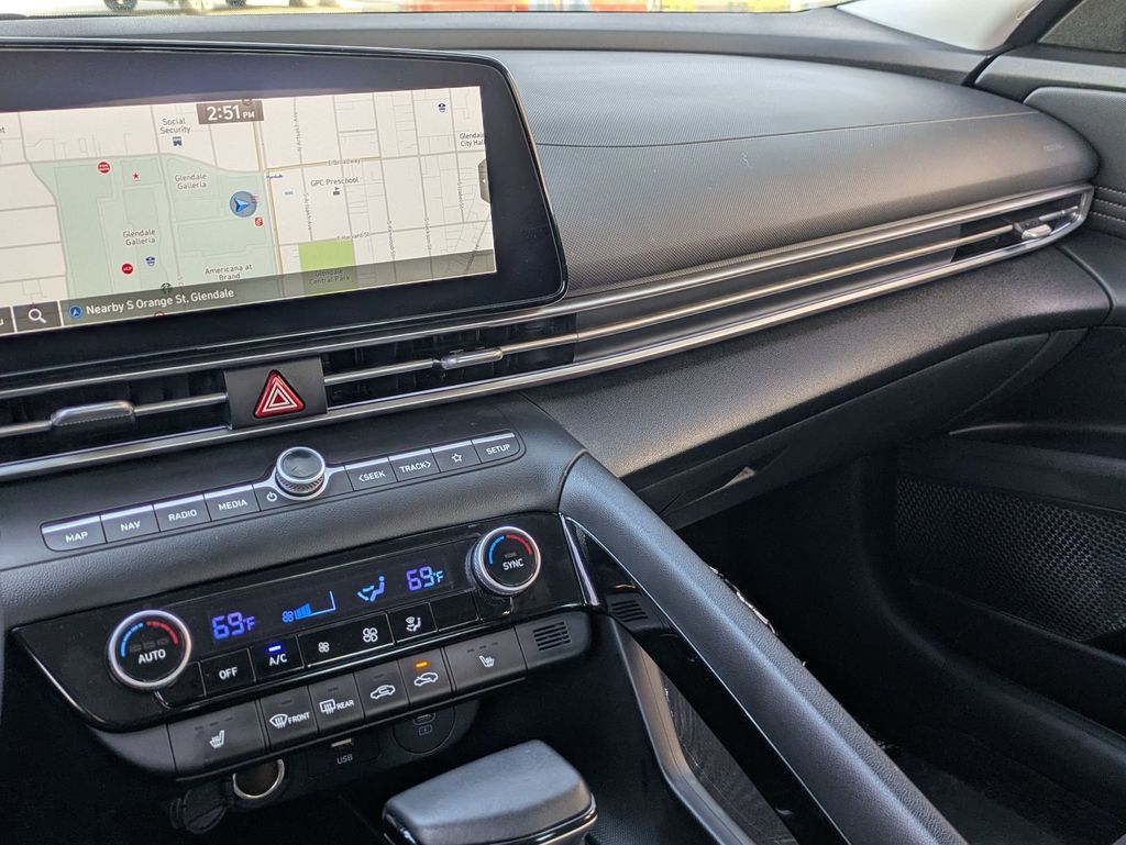 Thumbnail: 2025 Hyundai Elantra - 15