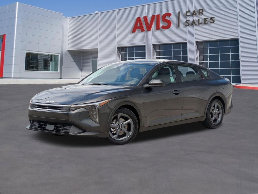 2025 Kia K4 LXS AT's photo