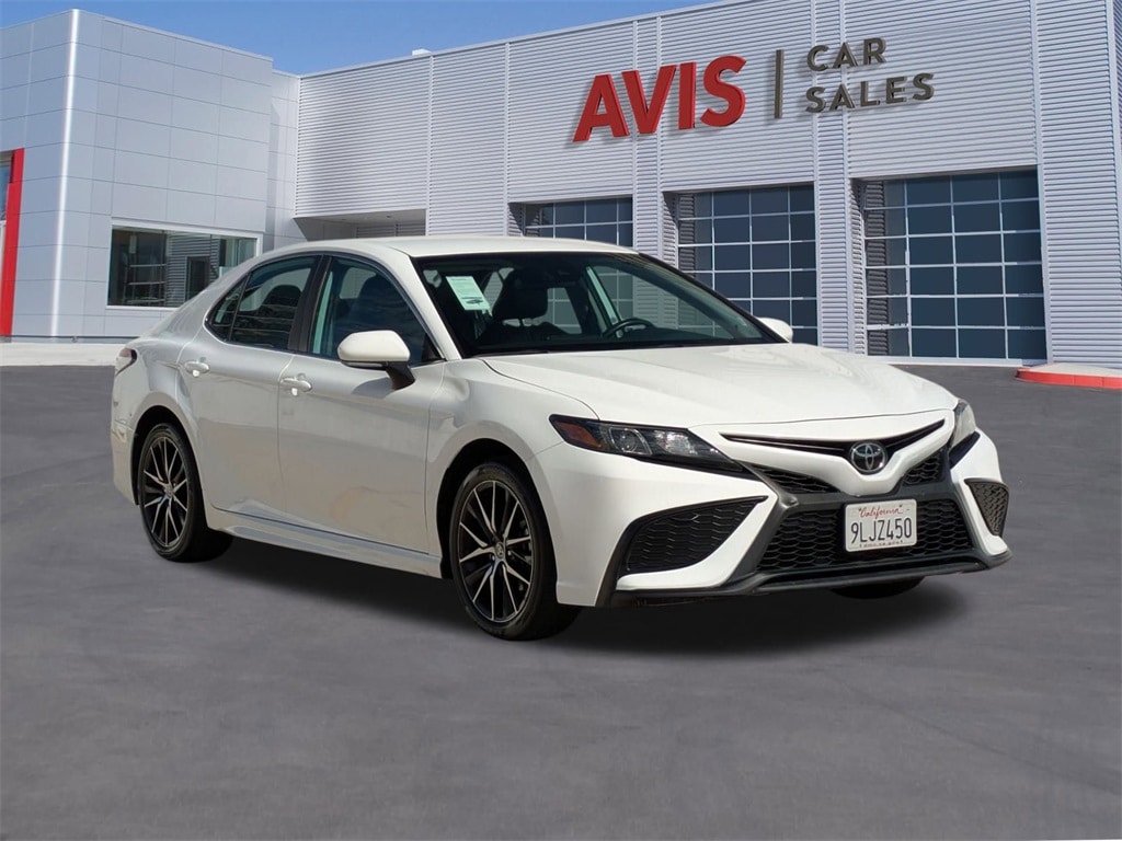 Thumbnail: 2024 Toyota Camry - 3