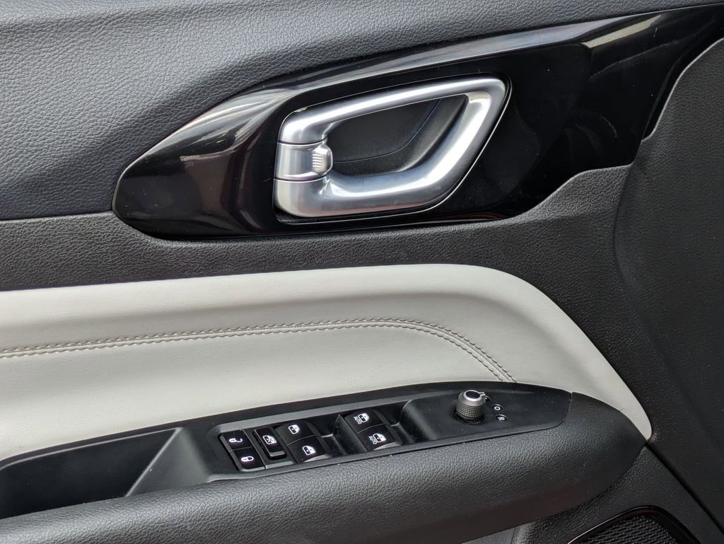Thumbnail: 2025 Jeep Compass - 13