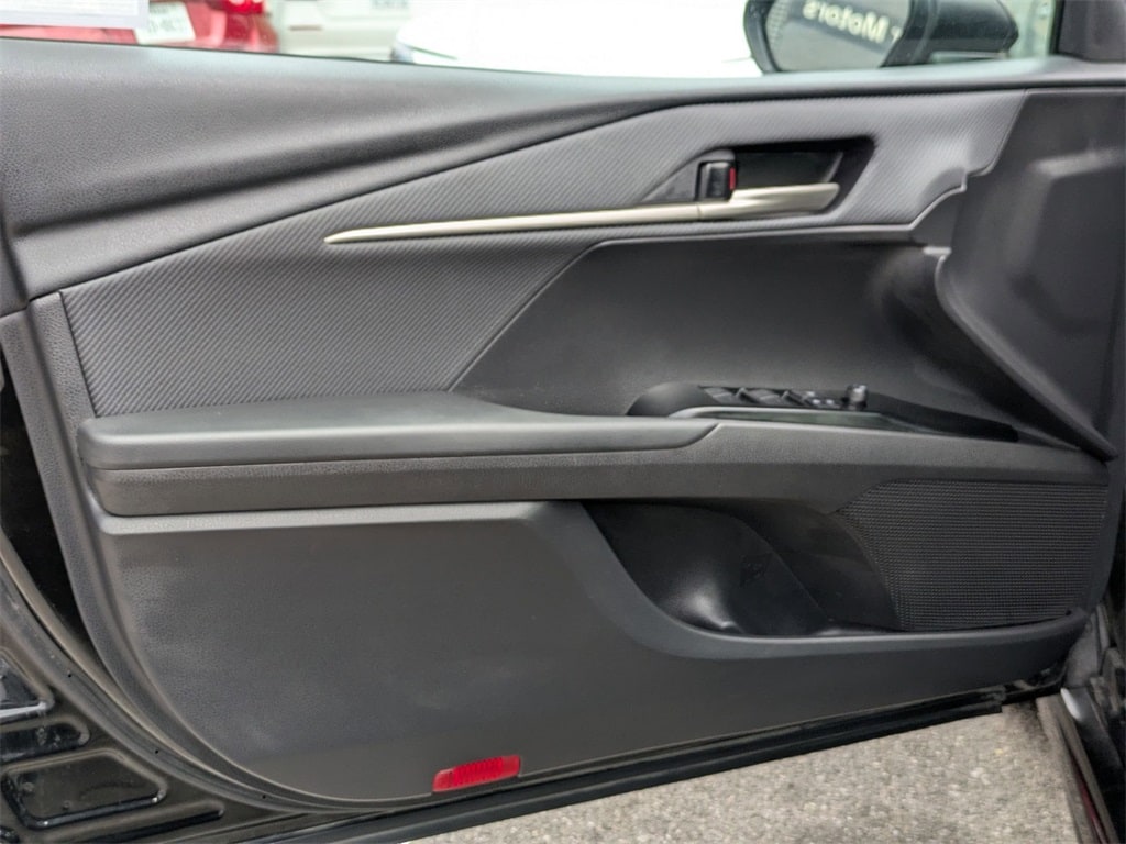 Thumbnail: 2025 Toyota Camry - 11