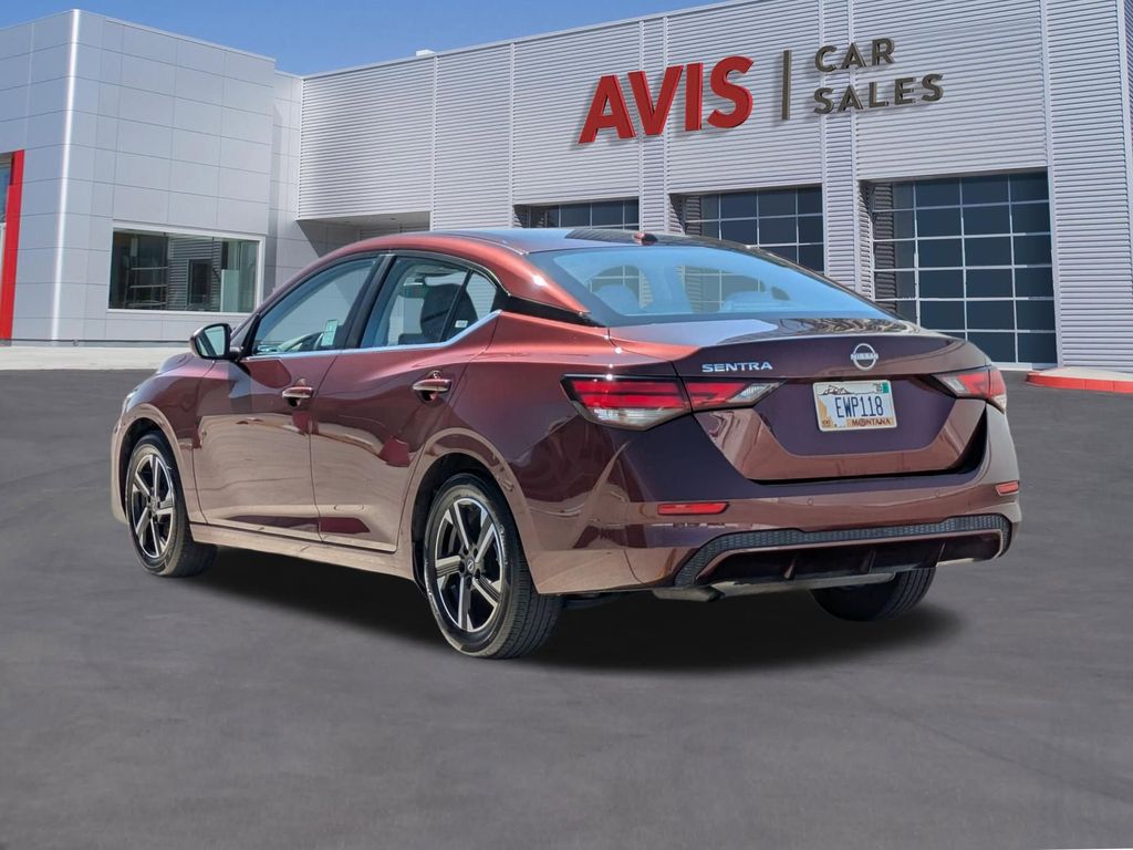 Thumbnail: 2025 Nissan Sentra - 9
