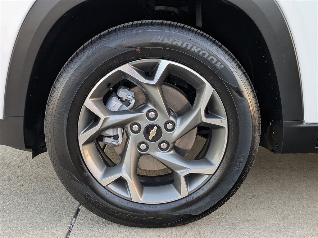 Thumbnail: 2025 Chevrolet Trax - 31