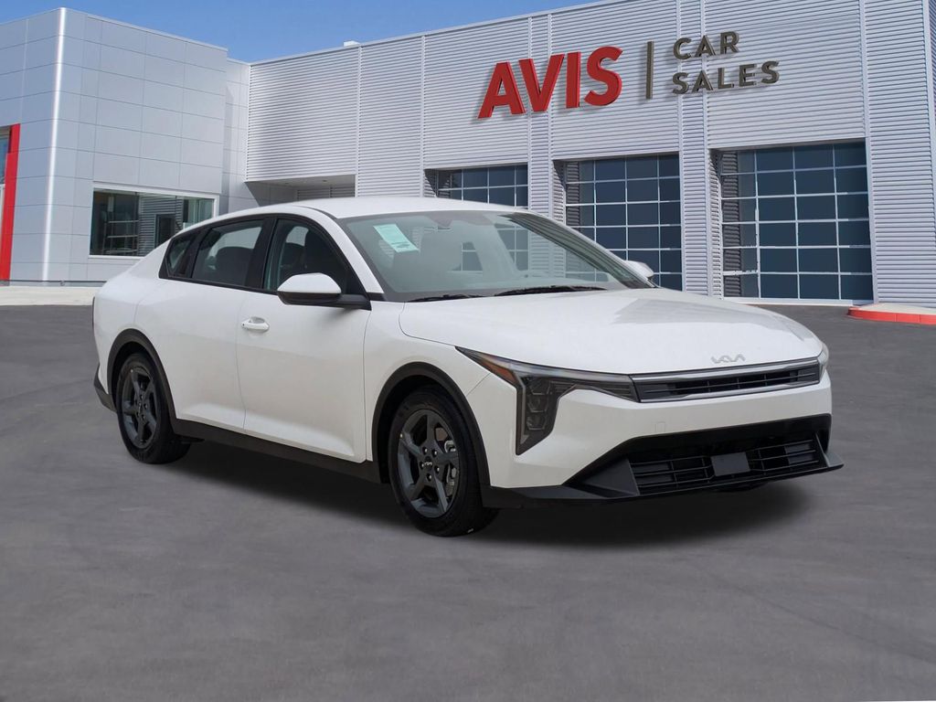 Thumbnail: 2025 Kia K4 - 3