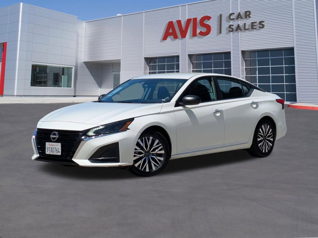 Thumbnail: 2025 Nissan Altima - 1