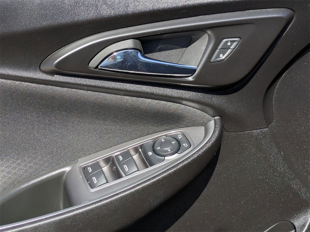 Thumbnail: 2023 Chevrolet Malibu - 13