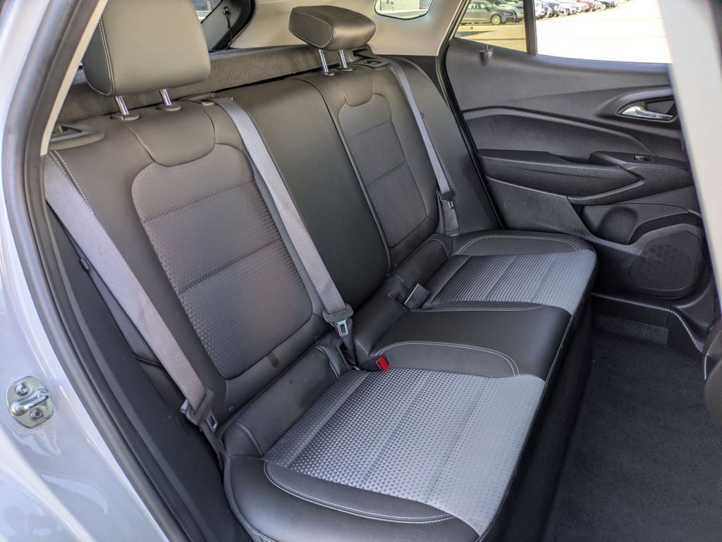 Thumbnail: 2025 Chevrolet Trax - 27