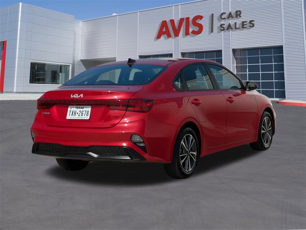 Thumbnail: 2024 Kia Forte - 6