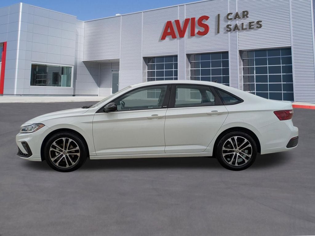 Thumbnail: 2025 Volkswagen Jetta - 10