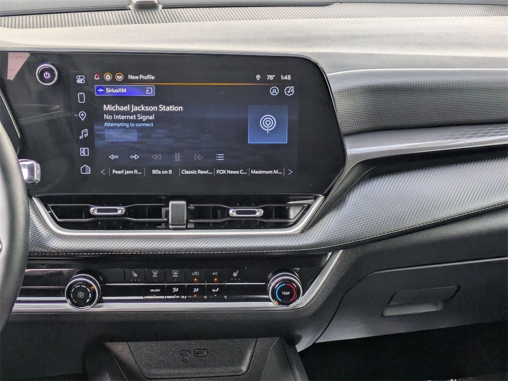 Thumbnail: 2025 Chevrolet Equinox - 17