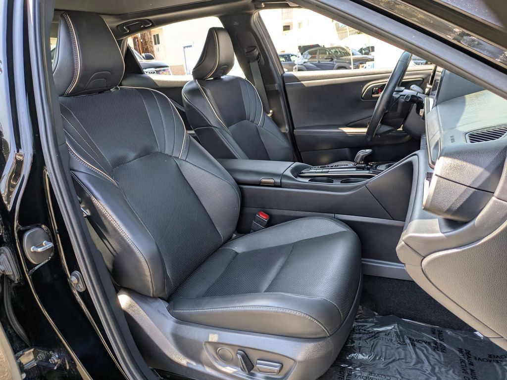 Thumbnail: 2024 Toyota Crown - 28